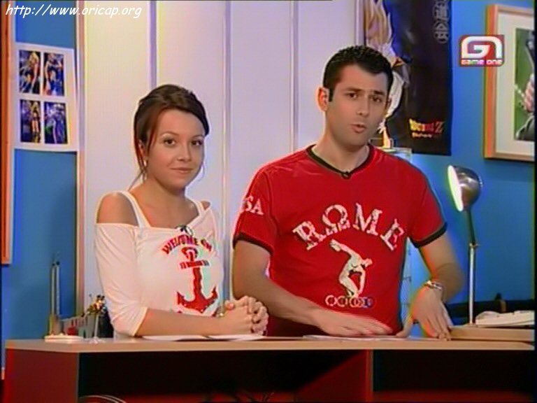juliegameone_05-07-04_2.jpg